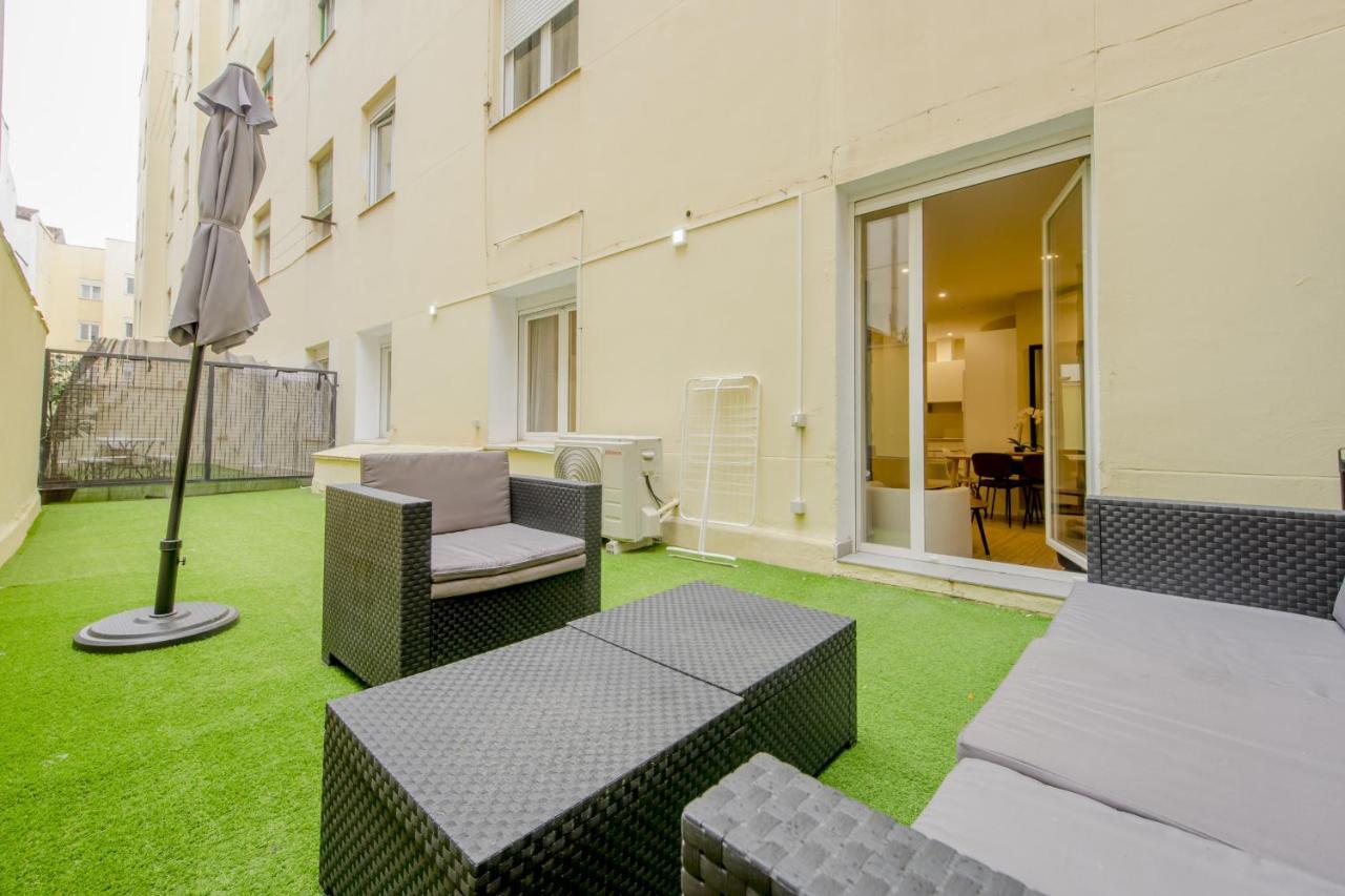 Acogedor Apt 3 Habitaciones Y Terraza En El Centro マドリード エクステリア 写真